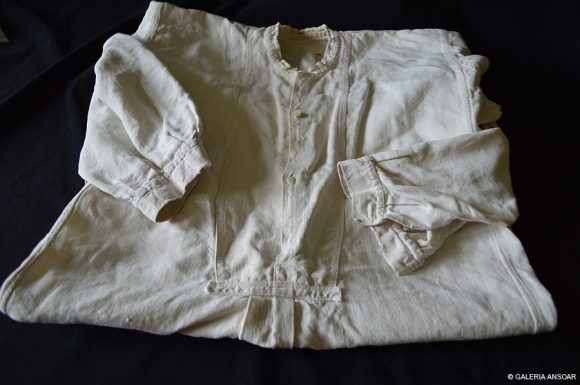 CAMISA DE LINO 76X47-70 AÑOS APROX.-003