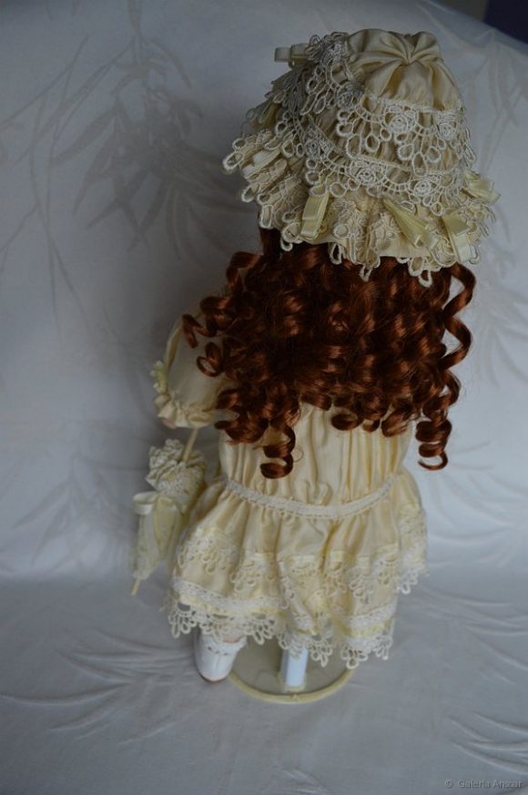 MUÑECA ANTIGUA- 26X15 -006