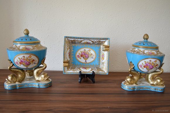 PORCELANA DE SEVRES-23'5X19-CENICERO 15'5X19 -050