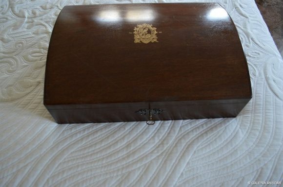 QUIJOTE.CAJA MADERA 59X43 -022-022 QUIJOTE.CAJA MADERA 59X43 -022-022